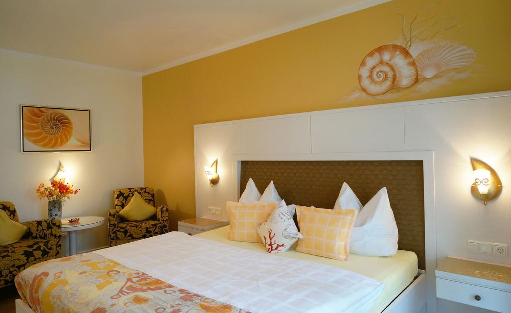 Hotel Garni Inselparadies ツィングシュト 部屋 写真